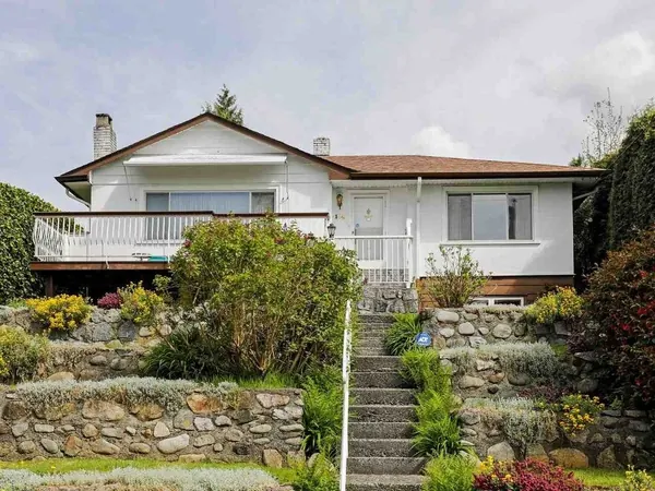 Upper Lonsdale, North Vancouver — exterior view