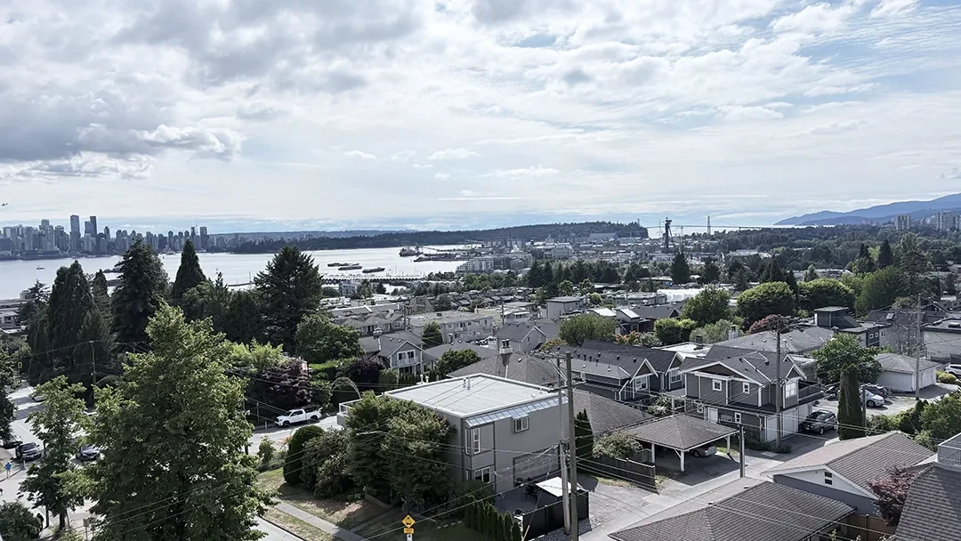 Avesta Building, North Vancouver — property photos