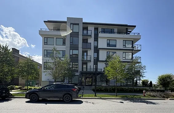 Avesta Building, North Vancouver — property photos